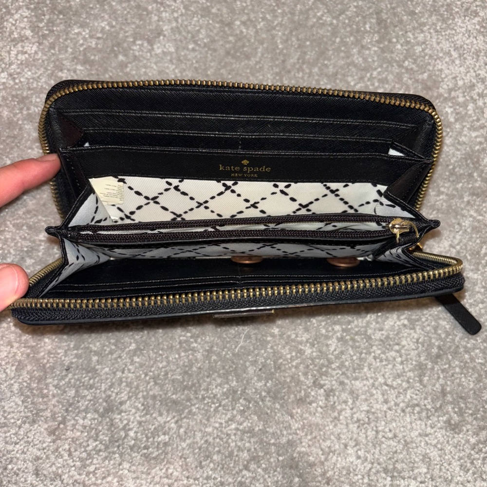 Kate Spade black leather wallet - Picture 3 of 7